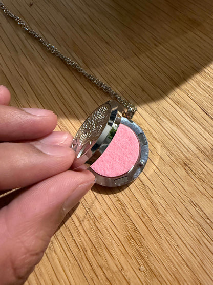 AromaTree Locket